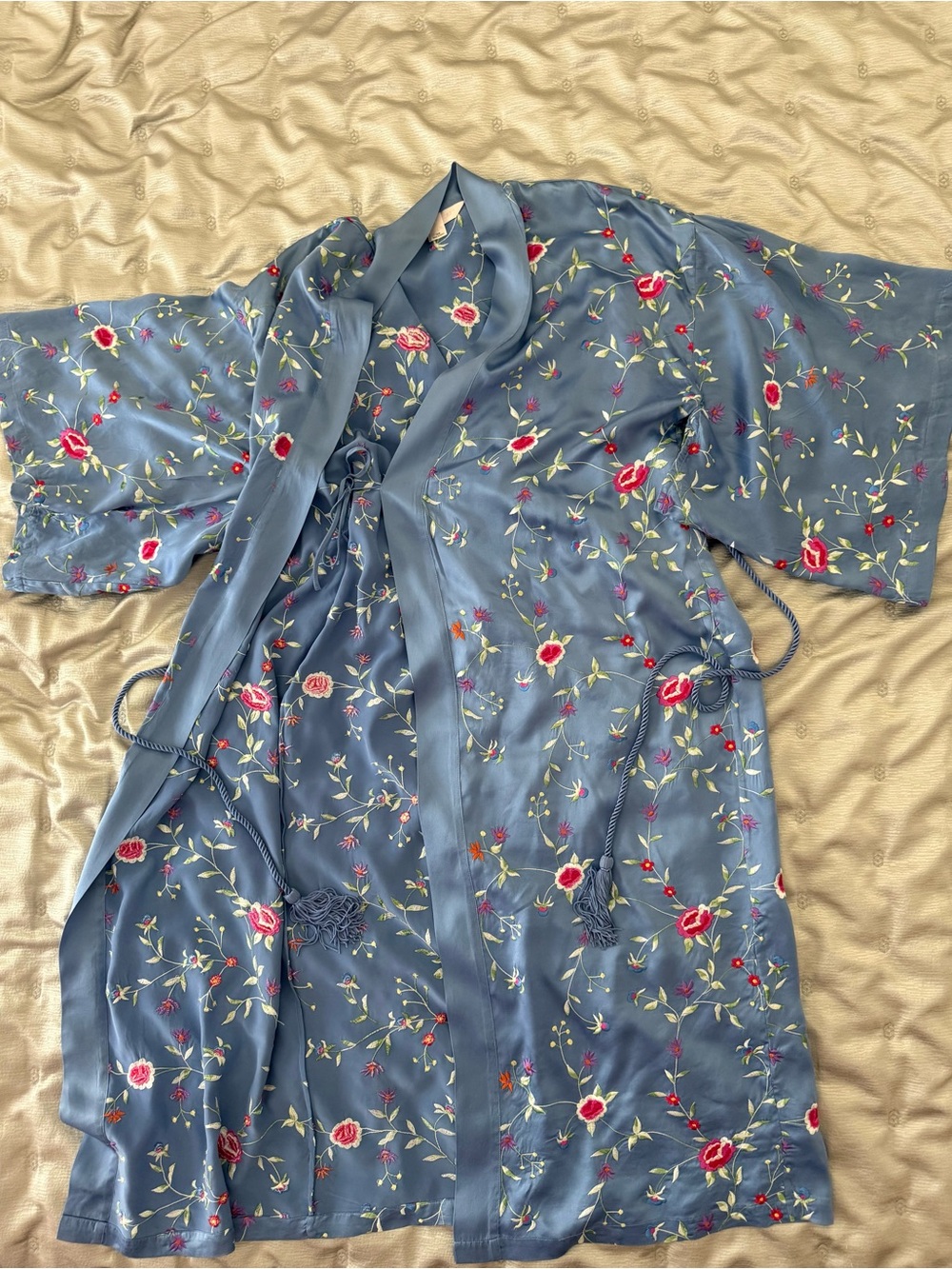 Vintage Victoria’s Secret Y2K Silk Floral Embroidered Kimono Robe ✨ - Picture 4 of 8